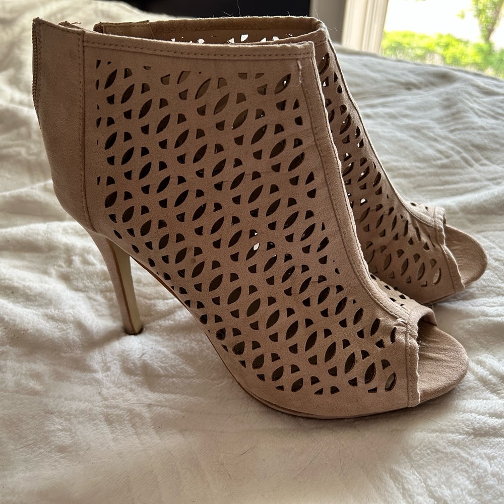 Open toed bootie